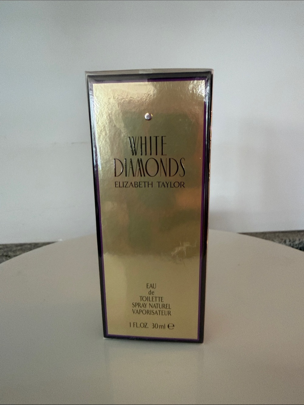 White Diamonds Eau de Toilette by - Elizabeth Taylor